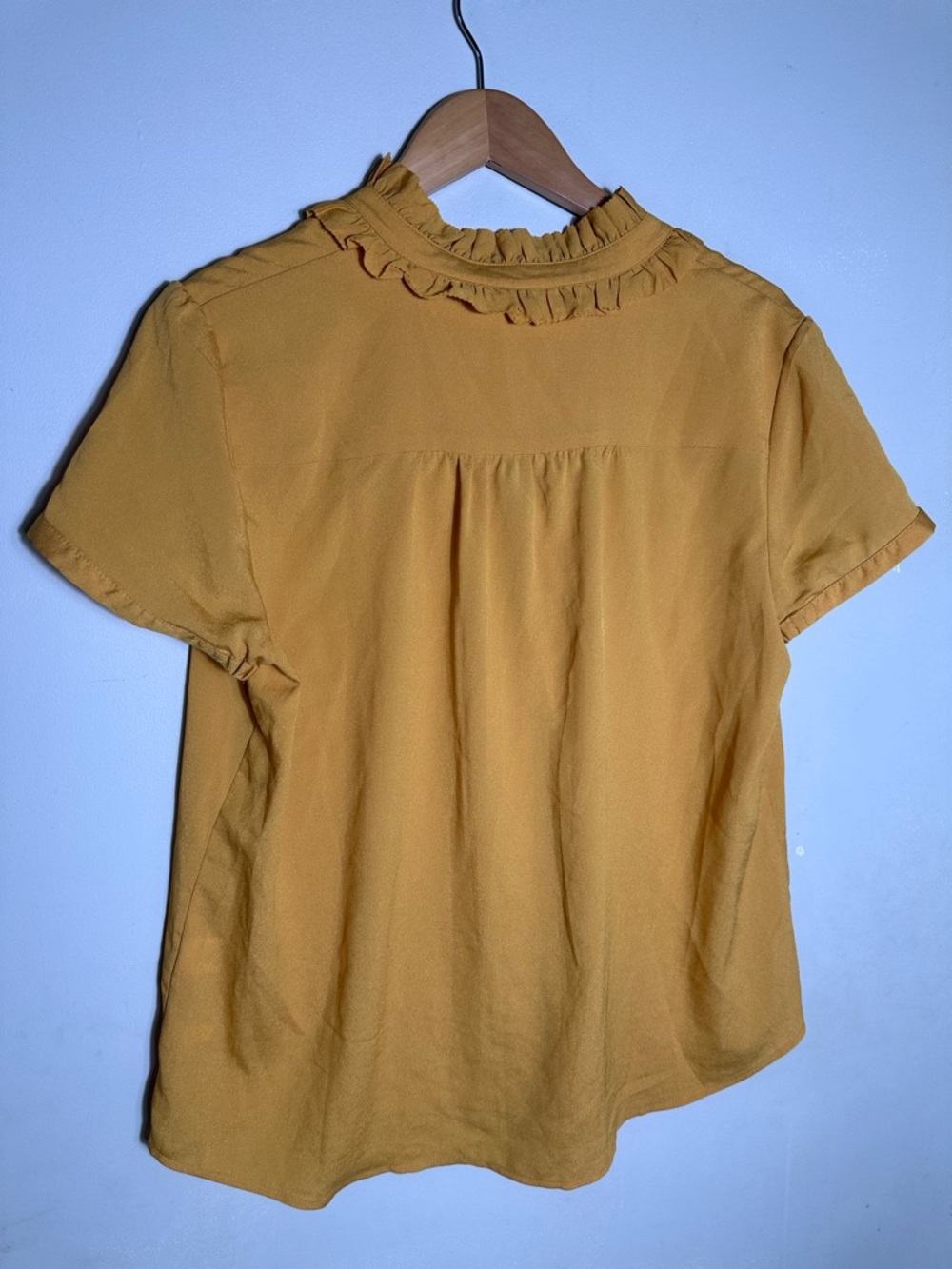 Bundle of 6 Mixed Women's Blouses - Picture 10 of 14